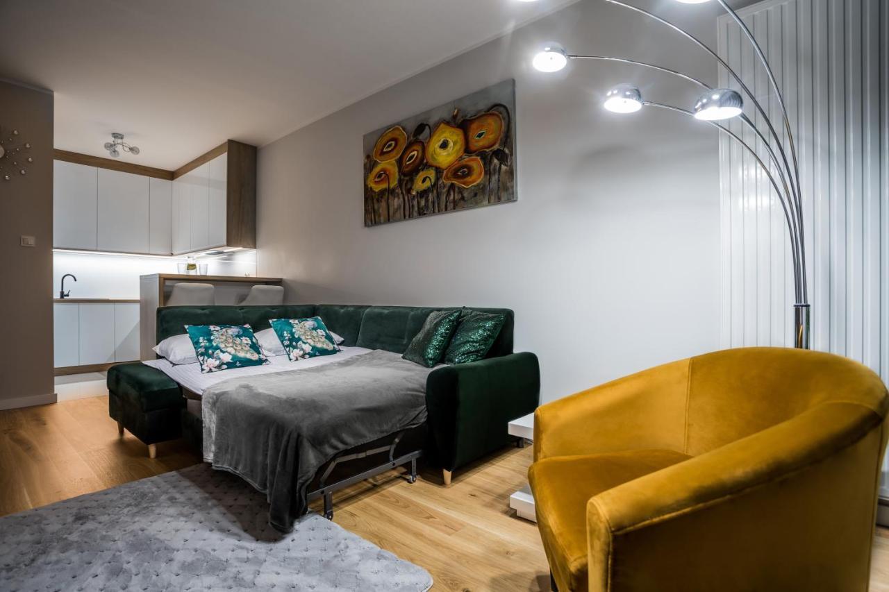 Resinest Apartamenty Jurowiecka J15 Бялисток Екстериор снимка