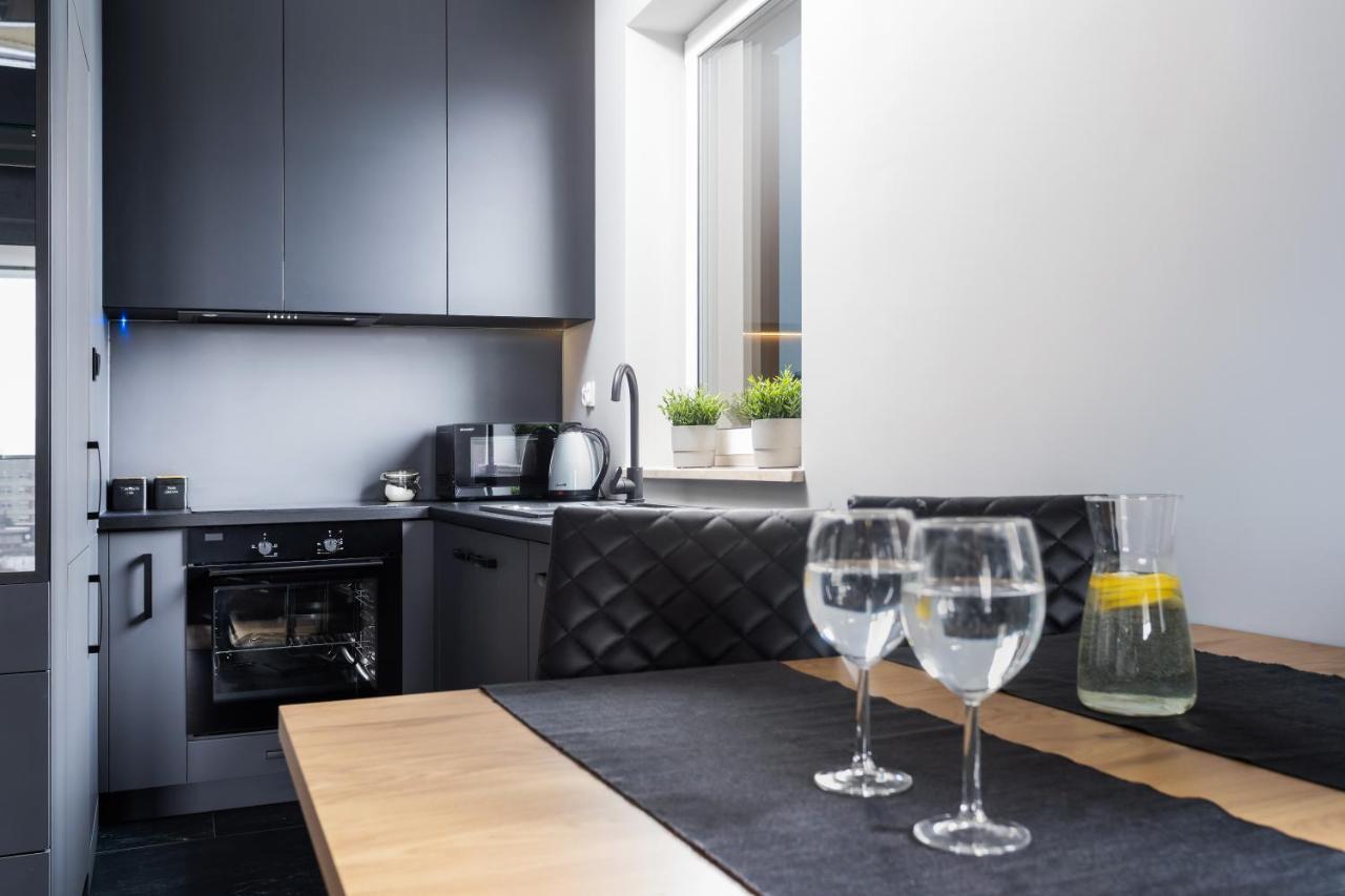 Resinest Apartamenty Jurowiecka J15 Бялисток Екстериор снимка