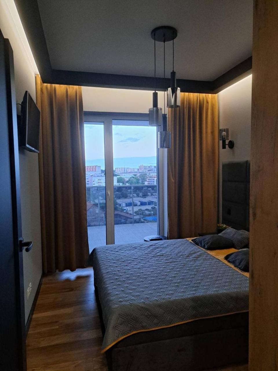 Resinest Apartamenty Jurowiecka J15 Бялисток Екстериор снимка