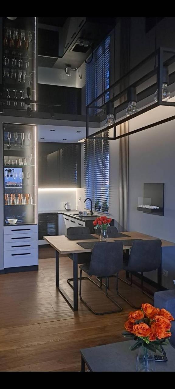 Resinest Apartamenty Jurowiecka J15 Бялисток Екстериор снимка